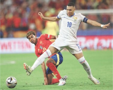 Spain make it to Euro Cup final