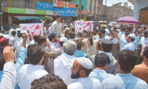 Ten army men martyred in south KP attacks