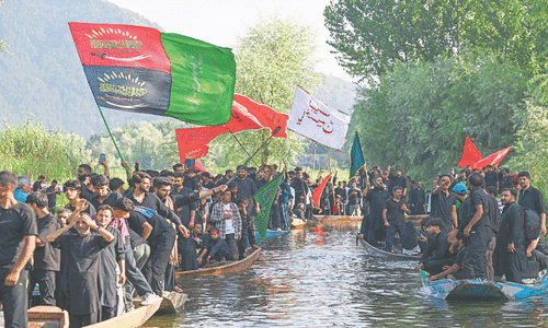 Five Indian soldiers killed in Indian-held Kashmir Five Indian soldiers killed in Indian-held Kashmir