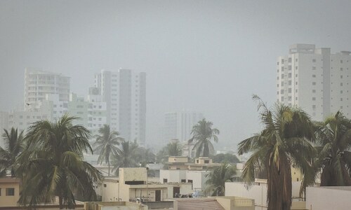 Karachiites breathe toxic air throughout the year: study