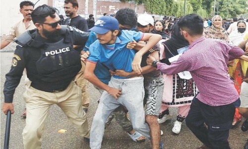 Magistrate releases 22 BYC men held in Karachi for violating Section 144 Magistrate releases 22 BYC men held in Karachi for violating Section 144