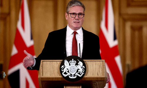 UK PM Starmer vows &lsquo;swift criminal sanctions&rsquo; for far-right rioters