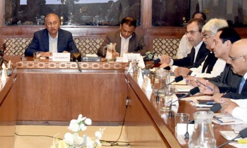 Senate panel wants regional power rates studied Senate panel wants regional power rates studied