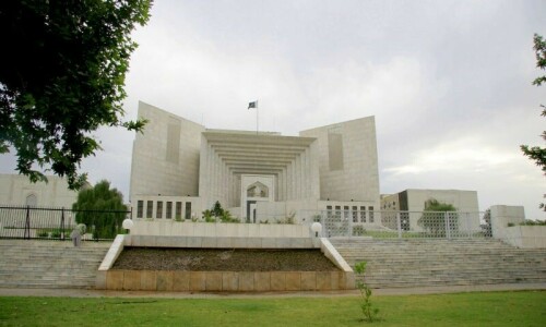 PTI moves SC against bill preventing independents from joining political parties
