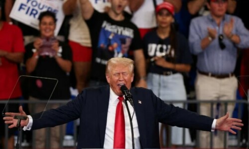 Trump campaign says it was hacked, blames Iran Trump campaign says it was hacked, blames Iran