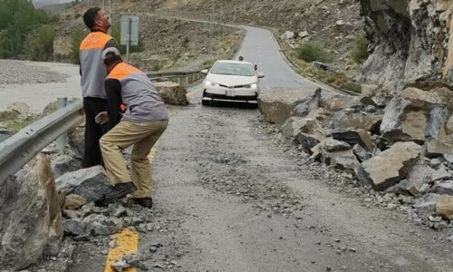 Landslides, flash flood wreak havoc in Astore