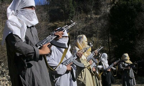 Fear grips parts of Tirah as armed militants start patrols