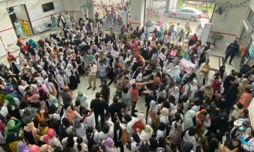 Lahore police file case as YDA, hospital staff protest against 5-year-old girl&rsquo;s alleged rape
