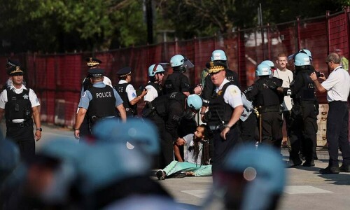 Pro-Palestine protesters breach Democratic convention fence in Chicago Pro-Palestine protesters breach Democratic convention fence in Chicago