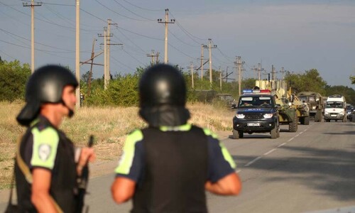 Inmates kill three guards in Russia prison siege