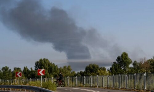 Russia fires huge missile, drone salvo at Ukraine’s power grid Russia fires huge missile, drone salvo at Ukraine’s power grid