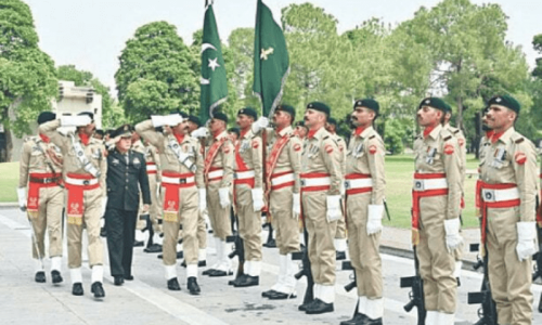 Pakistan, China explore ways to boost defence cooperation