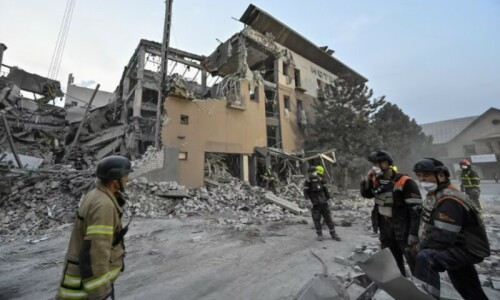 Russian attacks on Ukraine kill 5 in second day of major strikes