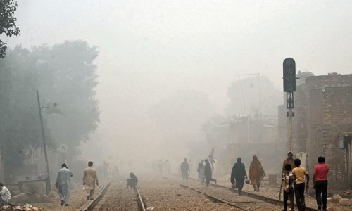 Air pollution declines slightly but still the ‘biggest threat’ Air pollution declines slightly but still the ‘biggest threat’