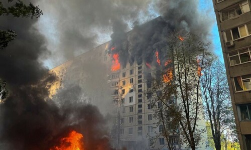7 killed in Russian strike on high-rise in Kharkiv