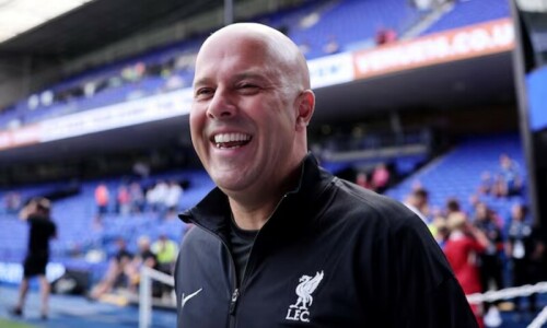 Liverpool&rsquo;s Slot faces first test at United, Arsenal host Brighton