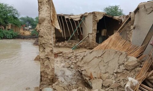 Flooding in Sindh&rsquo;s Gaj River submerges roads in 200 Kachho villages after heavy rain in Kirthar range