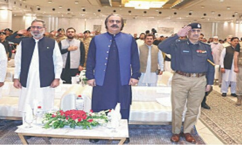 Gandapur promises all-out support to police in fight against militancy