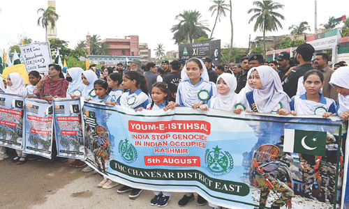 Govt, parties, civil society denounce India on Youm-i-Istehsal