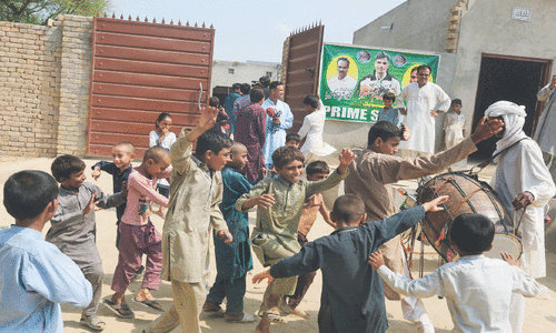 Rewards, felicitations for Arshad after Olympic glory