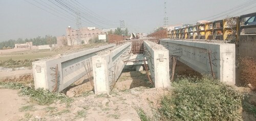 Transporters demand early completion of bridge
