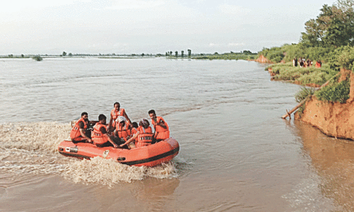Punjab PDMA warns of high-level flood in Chenab