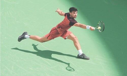 Angry Alcaraz out after &lsquo;worst match&rsquo;, Sinner wins in walkover