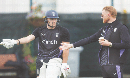 SL skipper hoping to make most of Stokes injury in England Tests