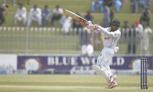 Mushfiqur’s epic knock hands Bangladesh advantage in first Pakistan Test Mushfiqur’s epic knock hands Bangladesh advantage in first Pakistan Test