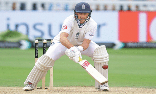 Sri Lanka limp to 53-2 after Root makes 34th Test ton