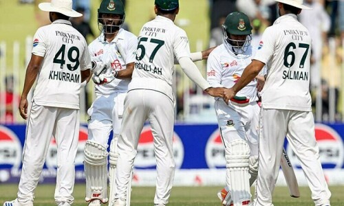 Bangladesh loss sees Pakistan fall to eighth in Test rankings