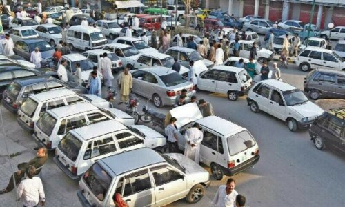 Rawalpindi chief traffic officer orders crackdown on wrong parking