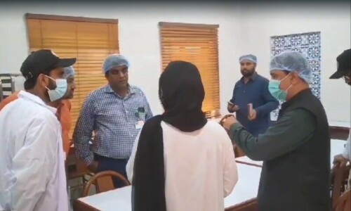 Sindh Food Authority launches crackdown on hygiene violations in Karachi, Hyderabad, and other areas Sindh Food Authority launches crackdown on hygiene violations in Karachi, Hyderabad, and other areas