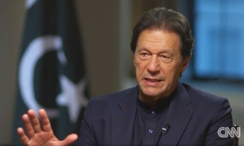 Imran backs KP CM, calls those apologising for his words ‘cowards’ Imran backs KP CM, calls those apologising for his words ‘cowards’