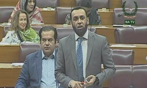Govt disputes &lsquo;arrests from National Assembly&rsquo; as speaker doles out punishment