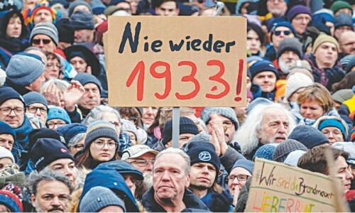 Sweden offers immigrants $34,000 to leave country Sweden offers immigrants $34,000 to leave country