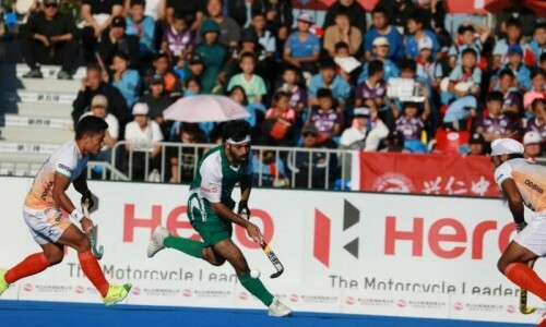 India clinches 2-1 victory over Pakistan in Asian Champions Trophy hockey thriller