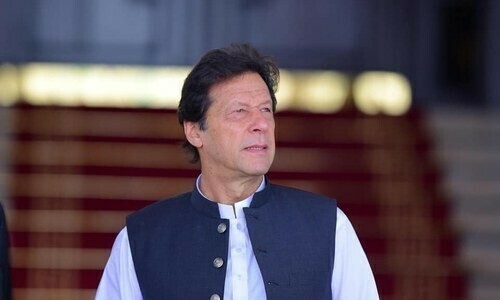 Imran’s tweets create uproar, mystery over who runs account Imran’s tweets create uproar, mystery over who runs account