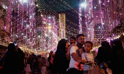 Security beefed up for Eid Milad processions in Karachi Security beefed up for Eid Milad processions in Karachi