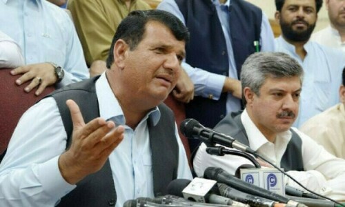 Poor governance, law and order in KP increase people&rsquo;s problems: Amir Muqam