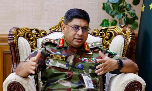 Bangladesh army chief pledges support for Yunus&rsquo; interim govt &lsquo;come what may&rsquo;