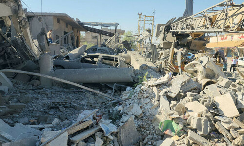 New Israeli strikes on Lebanon as death toll from Monday attacks surges to 558 New Israeli strikes on Lebanon as death toll from Monday attacks surges to 558