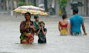 At least 4 dead as heavy rains paralyse Mumbai