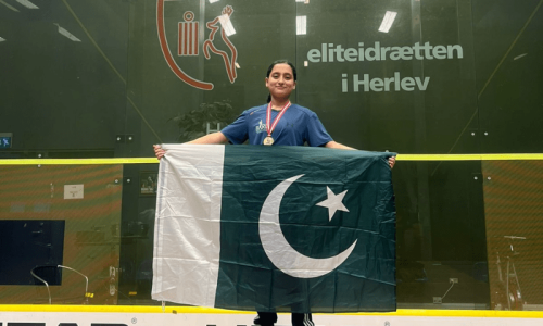 Mahnoor clinches U-13 title in sibling showdown at Danish junior squash open