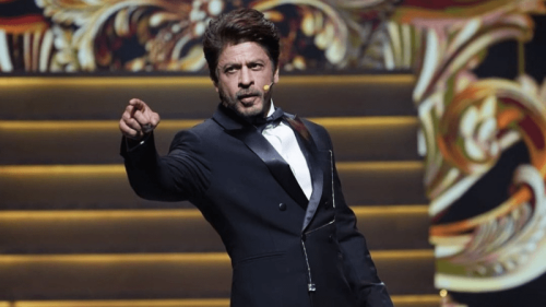 Bollywood&rsquo;s Shahrukh Khan steals show at India&rsquo;s IIFA awards, wins best actor