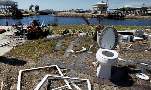100 dead in storm Helene damage, flooding across US southeast