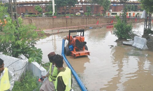 Rain causes drainage, traffic issues