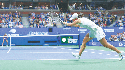 Sinner faces Draper for final spot, Pegula stuns Swiatek