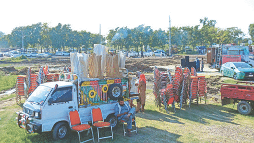 Islamabad sealed as PTI set to flex muscles near Sangjani Islamabad sealed as PTI set to flex muscles near Sangjani