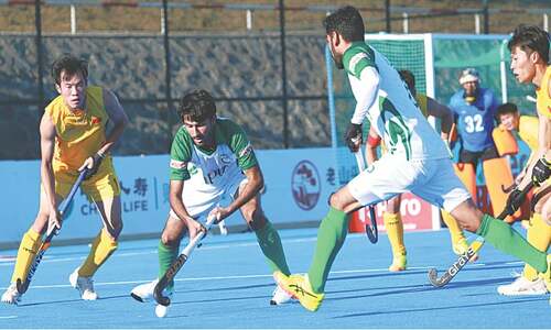 China stun Pakistan to set up Asian CT final against India